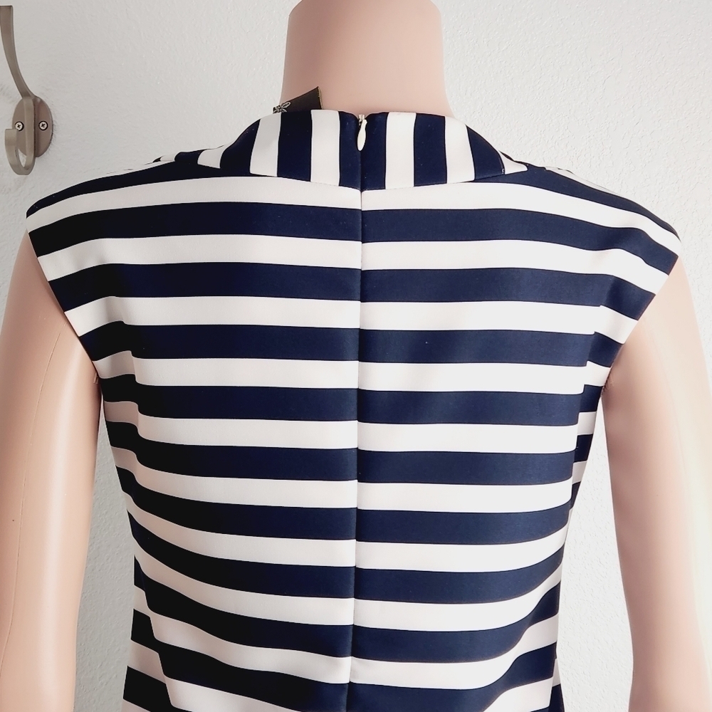 TAYLOR Dresses Women's Mock Neck Stripe Shft Dress Size: 8 - Picture 7 of 12